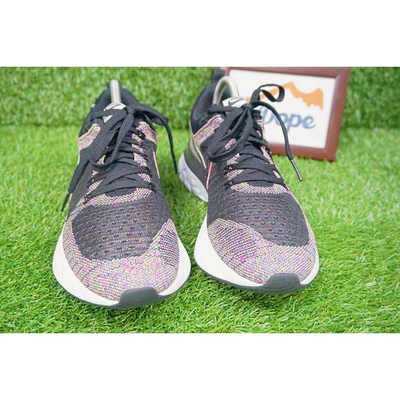 Nike React Infinity Run Flyknit 2 - 'Be True' - Women's 9 (Tag says Men's 7.5) - Picture 6 of 8